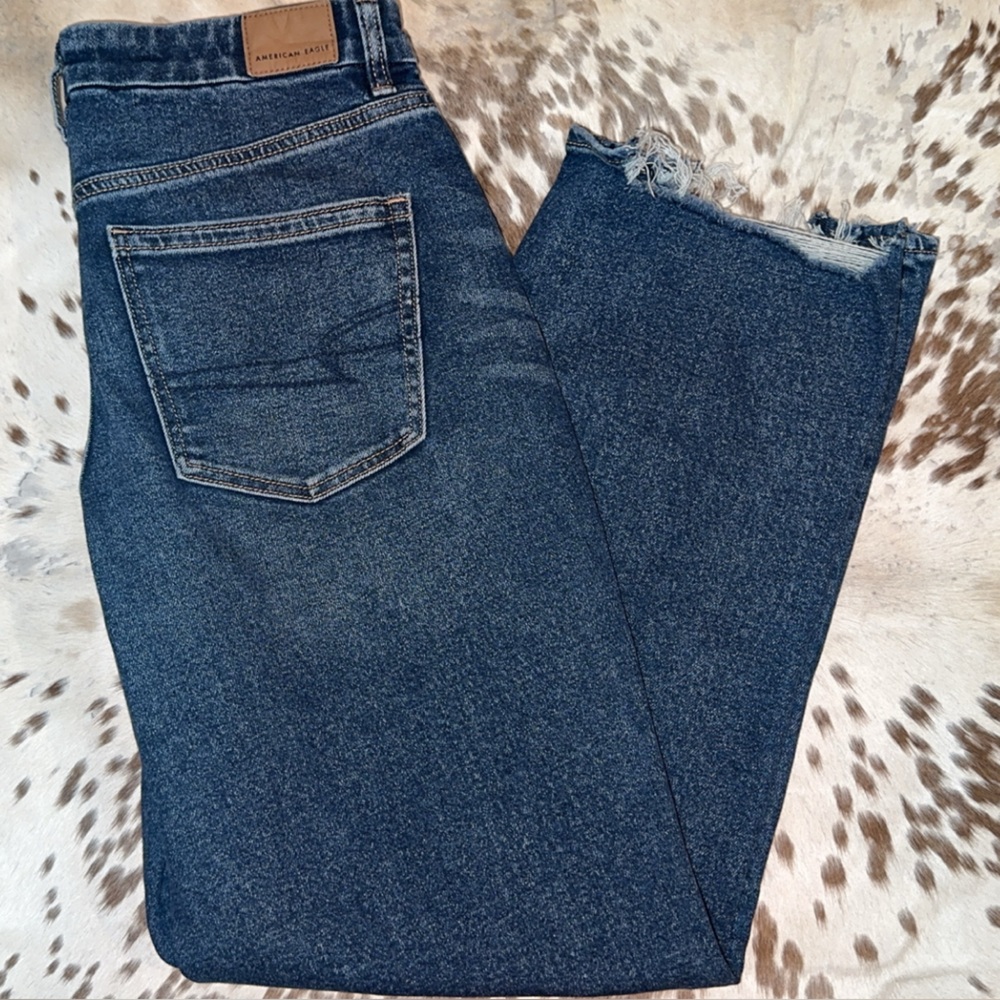 American Eagle High-Waisted Curvy Straight Jean